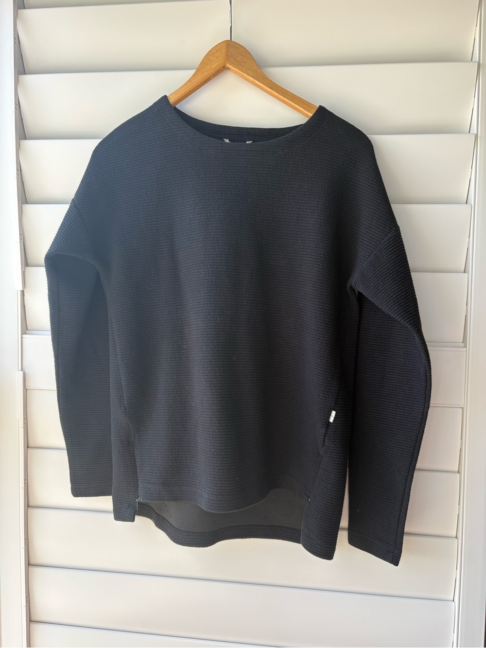 Women's Mondetta Black horizontal ribbed Knit Crew Sweatshirt
